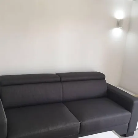 White Studio Opatija 아파트 *